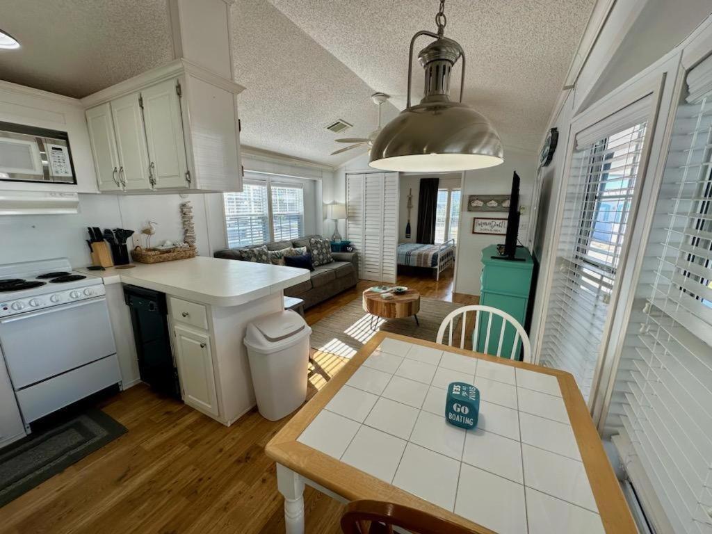 Family Friendly Beach Home Located In Beautiful Miramar Beach, Fl Destin Exteriér fotografie